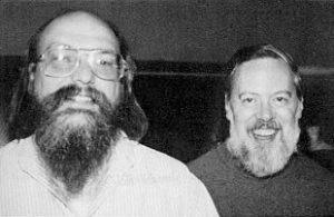 Ken Thompson (kiri) with Dennis Ritchie (kanan)