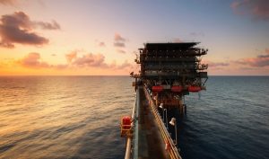 Pertambangan minyak offshore lepas pantai